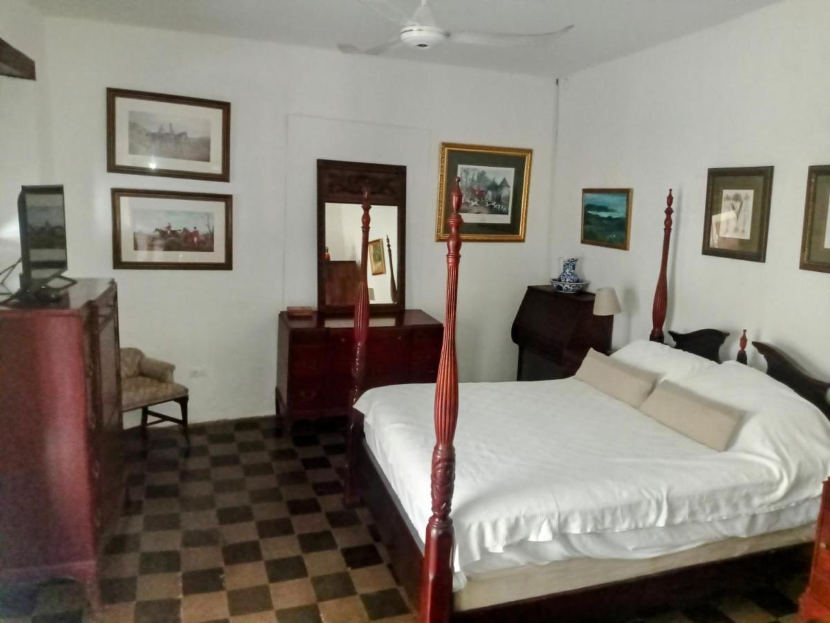 Casa Yoly Hostel 格拉纳达 外观 照片
